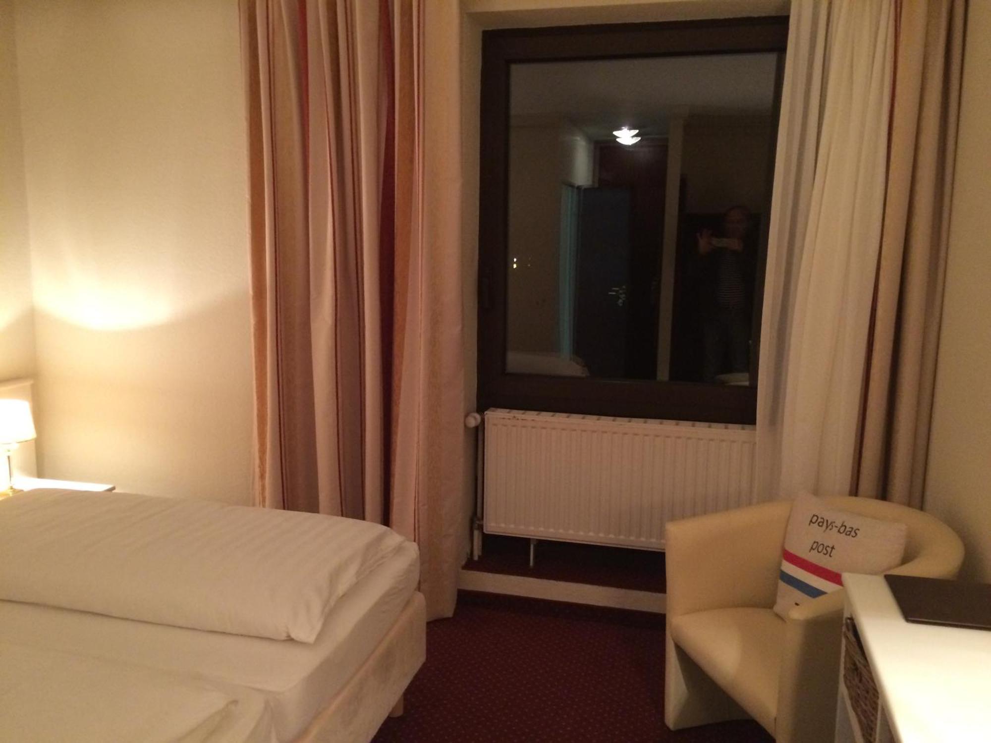 Hotel Waldkur Леер Экстерьер фото