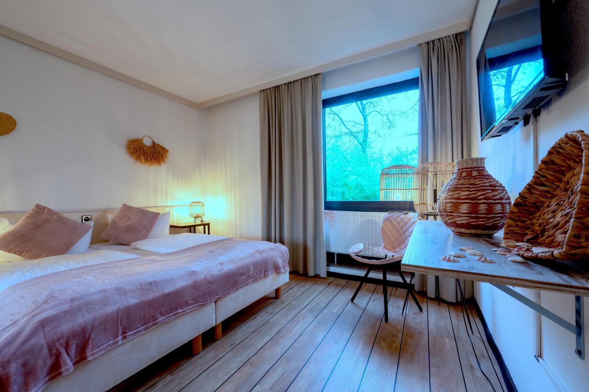 Hotel Waldkur Леер Экстерьер фото