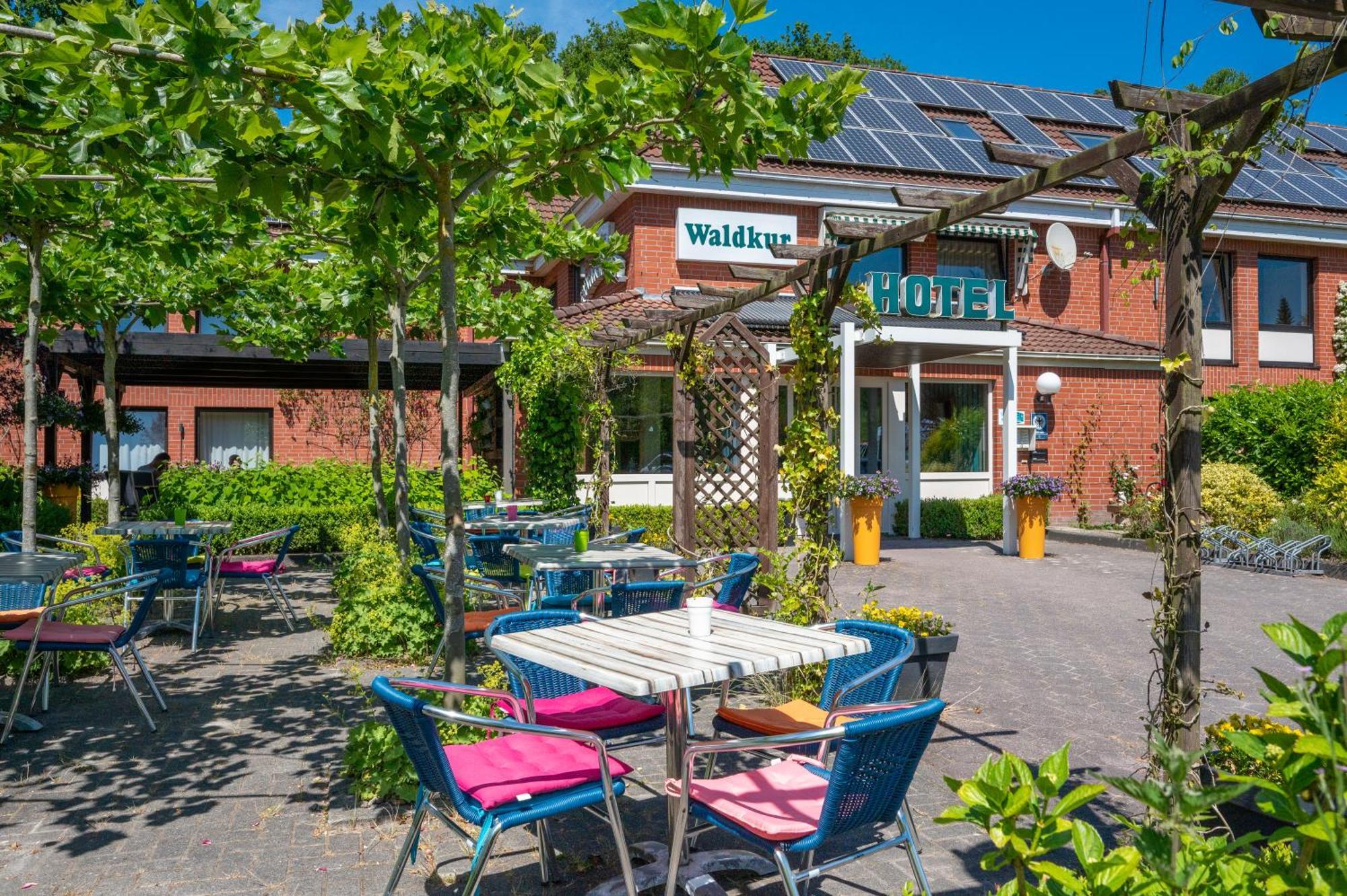 Hotel Waldkur Леер Экстерьер фото